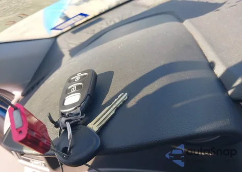 2017 Hyundai Elantra Se z USA, uszkodzony, nr VIN 5NPD84LF6HH118490